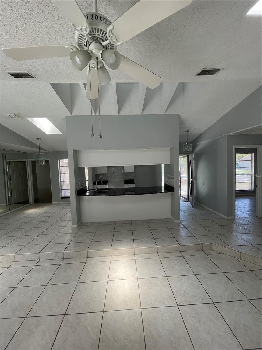 130 TENDRING CIR, PALM HARBOR, FL, 34683