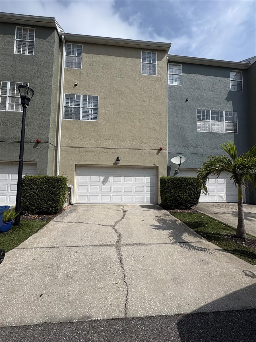 1407 HARBOUR WALK RD, TAMPA, FL, 33602
