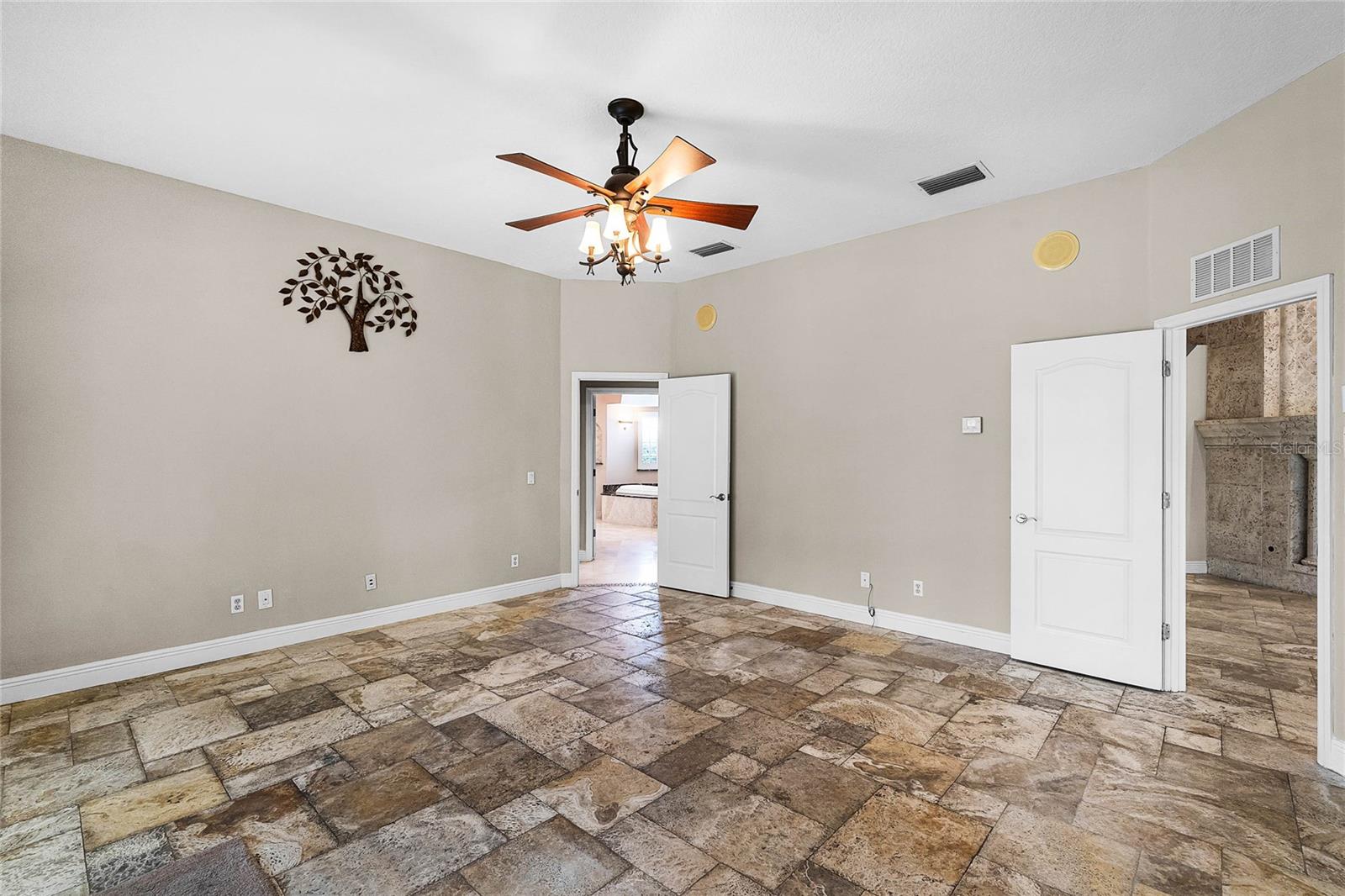 10417 LAKE LOUISA RD, CLERMONT, FL, 34711