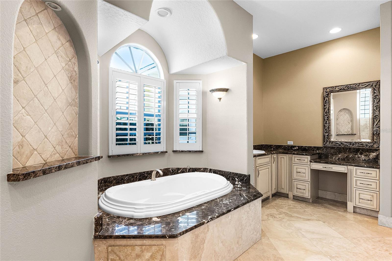 10417 LAKE LOUISA RD, CLERMONT, FL, 34711