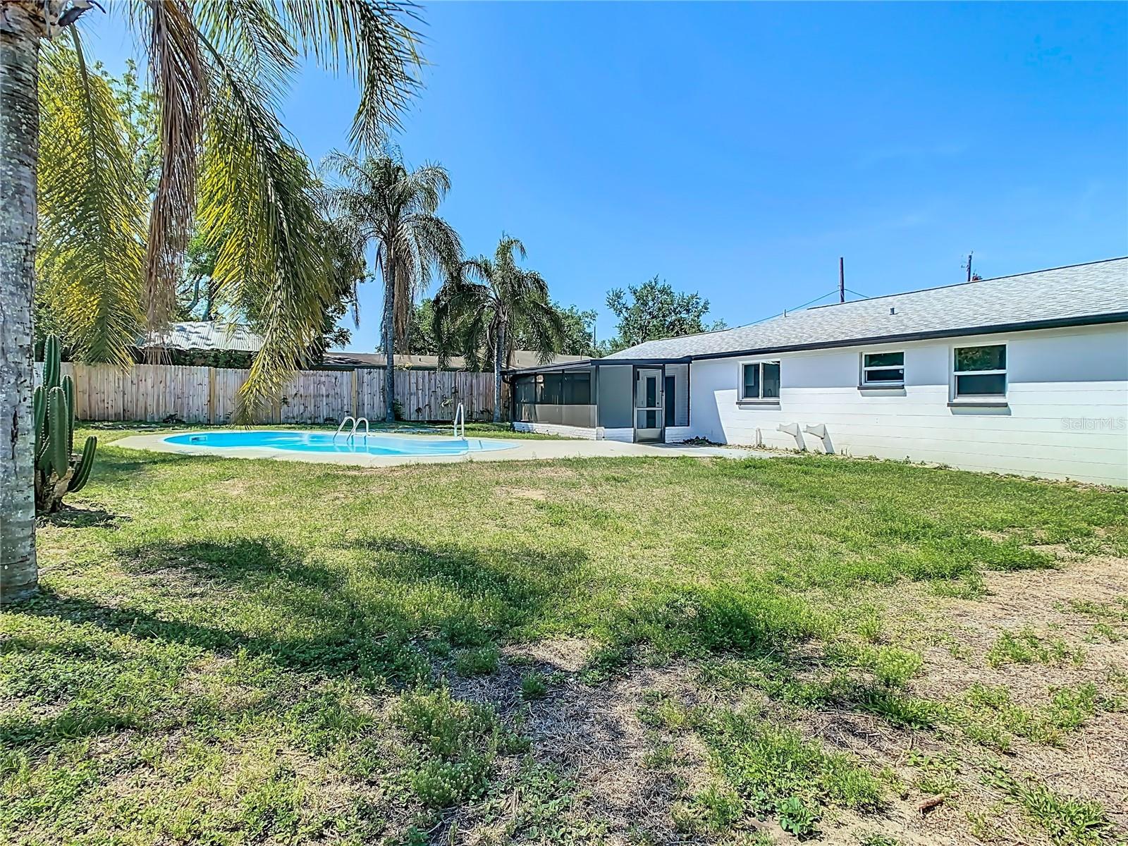 1209 W CAMELLIA DR, BRANDON, FL, 33510