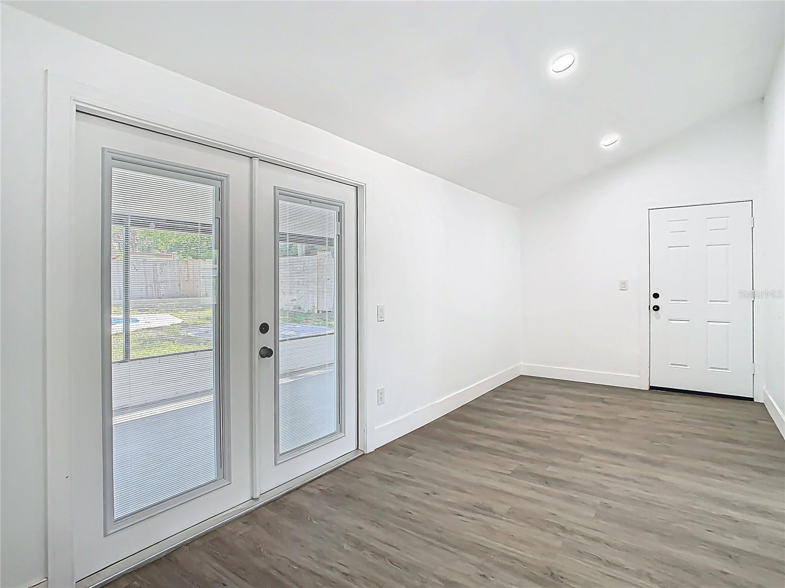 1209 W CAMELLIA DR, BRANDON, FL, 33510