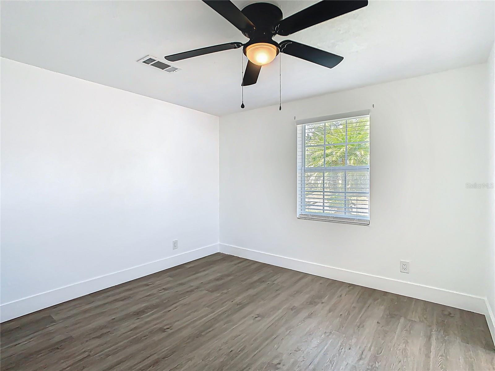 1209 W CAMELLIA DR, BRANDON, FL, 33510