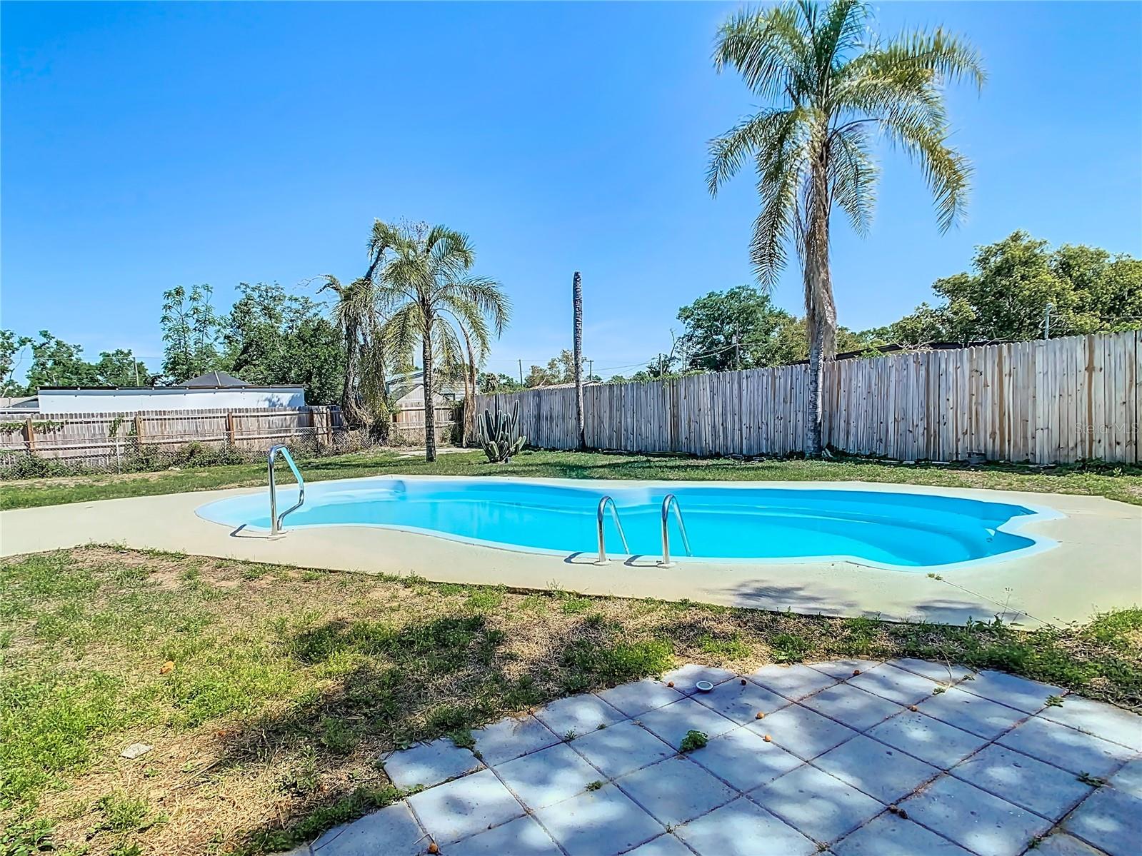 1209 W CAMELLIA DR, BRANDON, FL, 33510