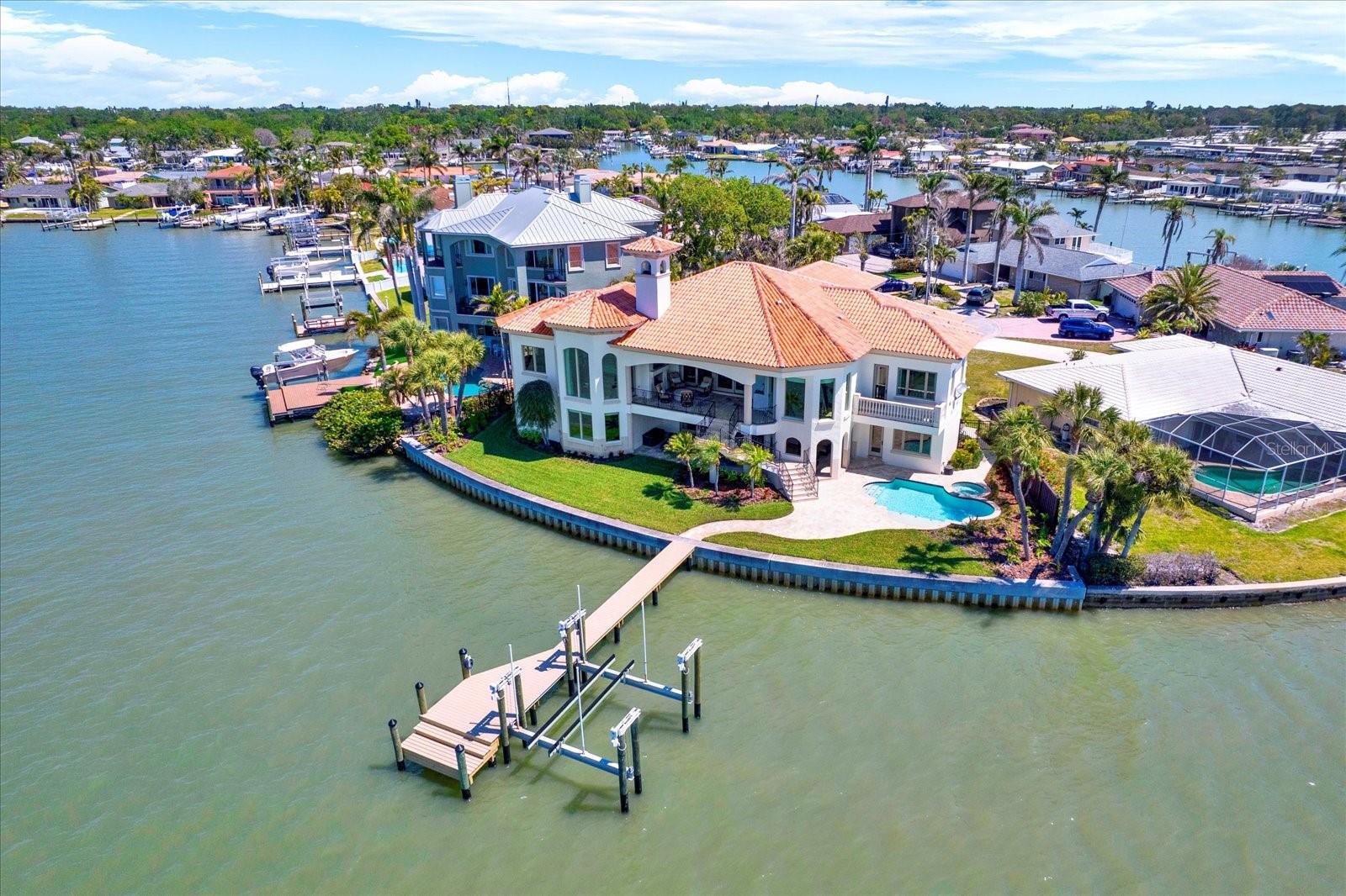 5630 BAYVIEW DR, SEMINOLE, FL, 33772