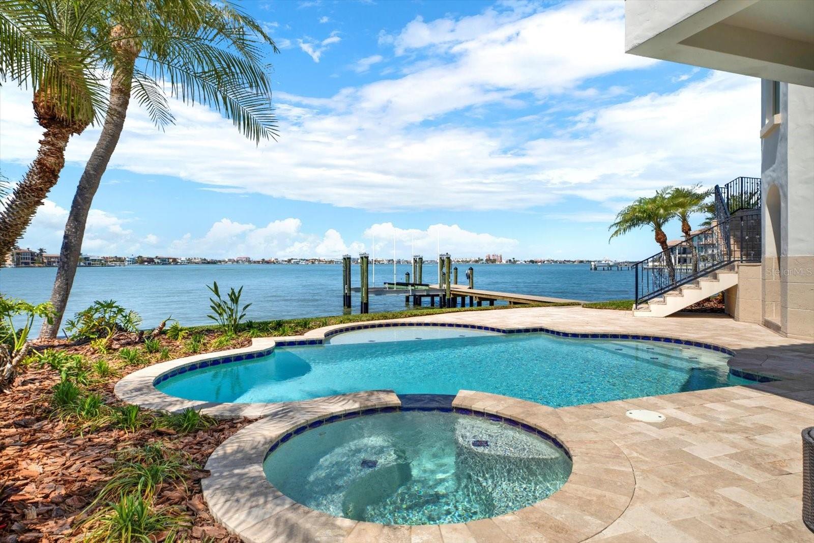 5630 BAYVIEW DR, SEMINOLE, FL, 33772
