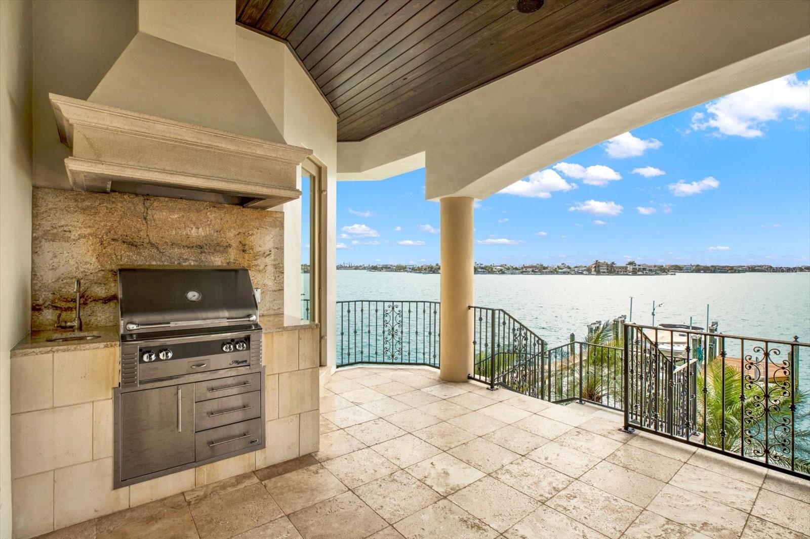 5630 BAYVIEW DR, SEMINOLE, FL, 33772
