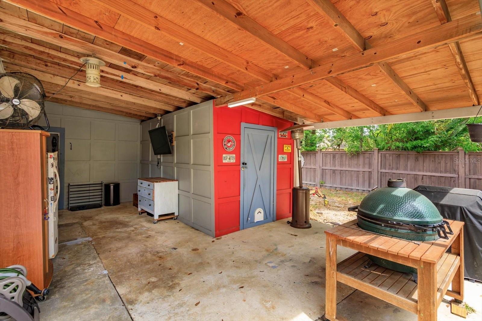 1010 N CLAYTON ST, MOUNT DORA, FL, 32757