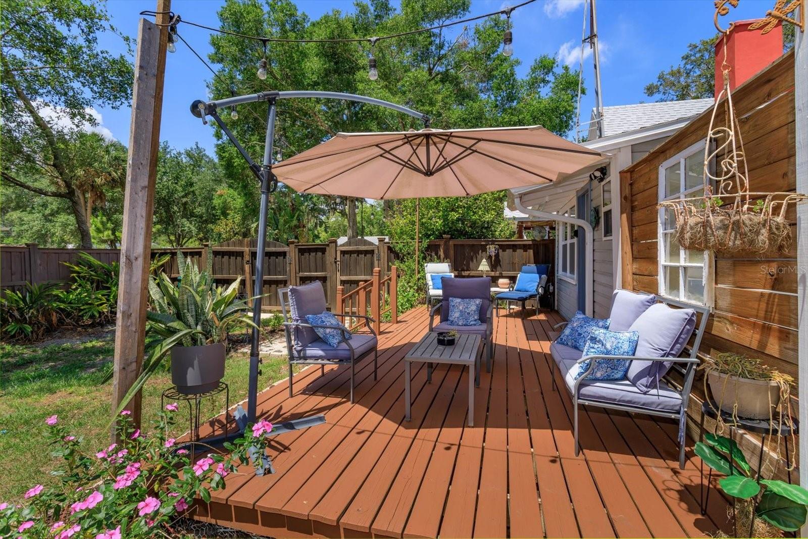 1010 N CLAYTON ST, MOUNT DORA, FL, 32757