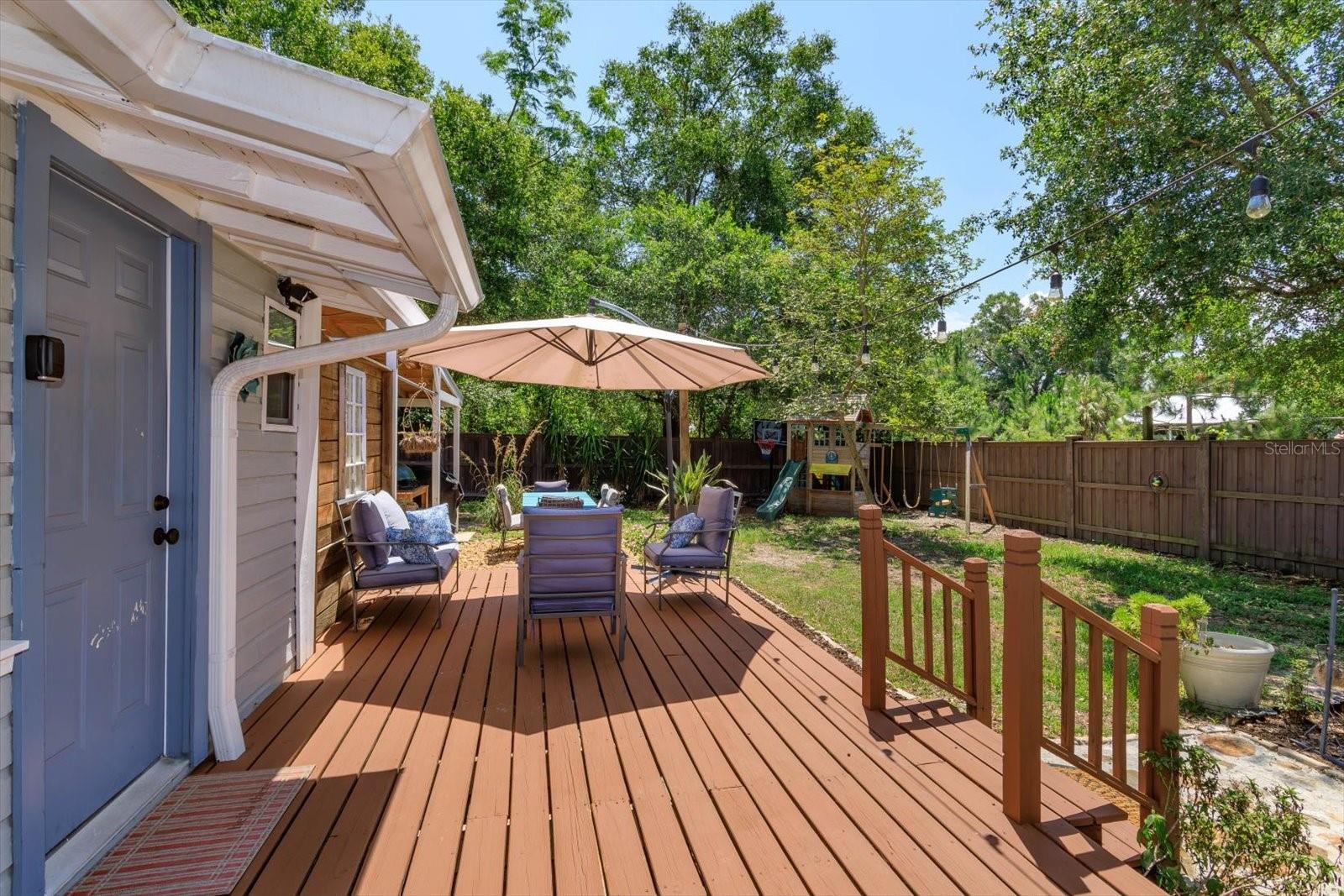 1010 N CLAYTON ST, MOUNT DORA, FL, 32757