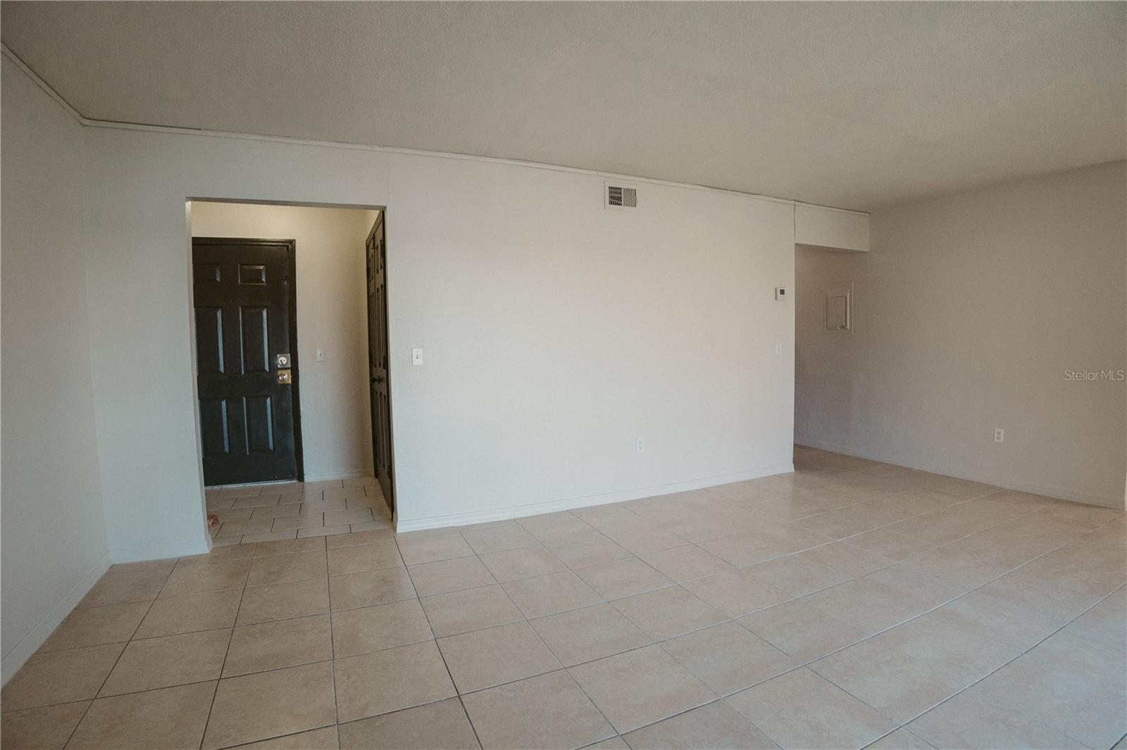 4162 VERSAILLES DR #4162D, ORLANDO, FL, 32808