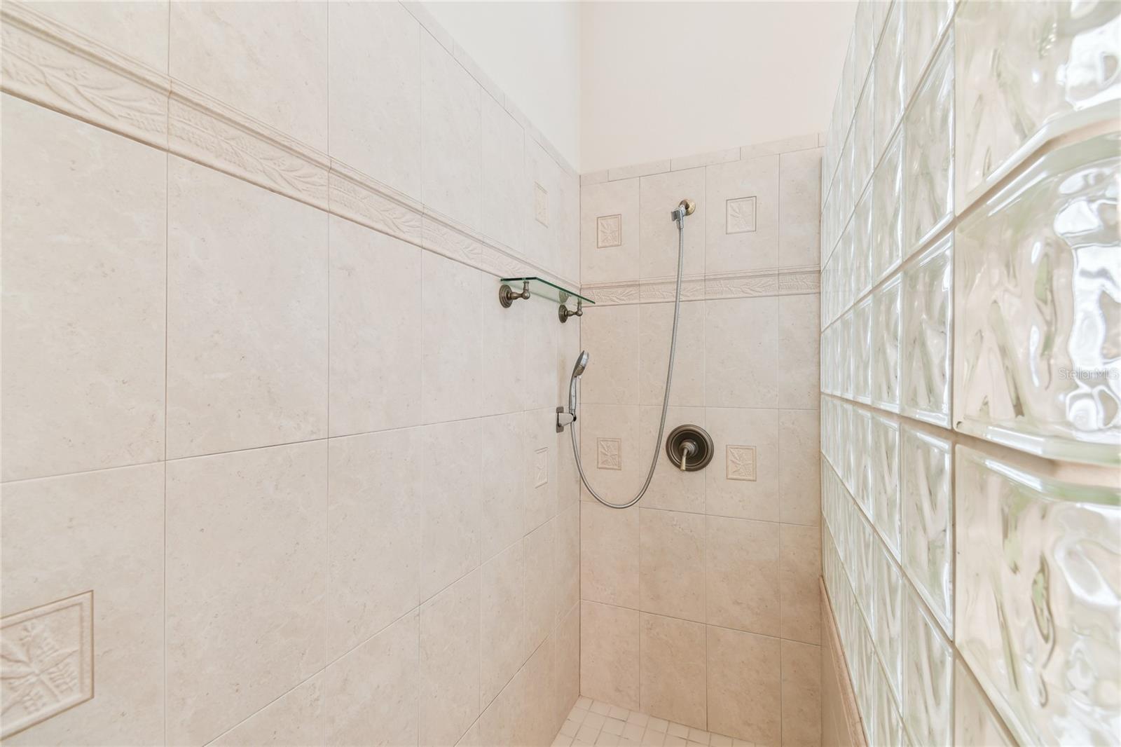 18502 KEYSTONE MANOR RD, ODESSA, FL, 33556