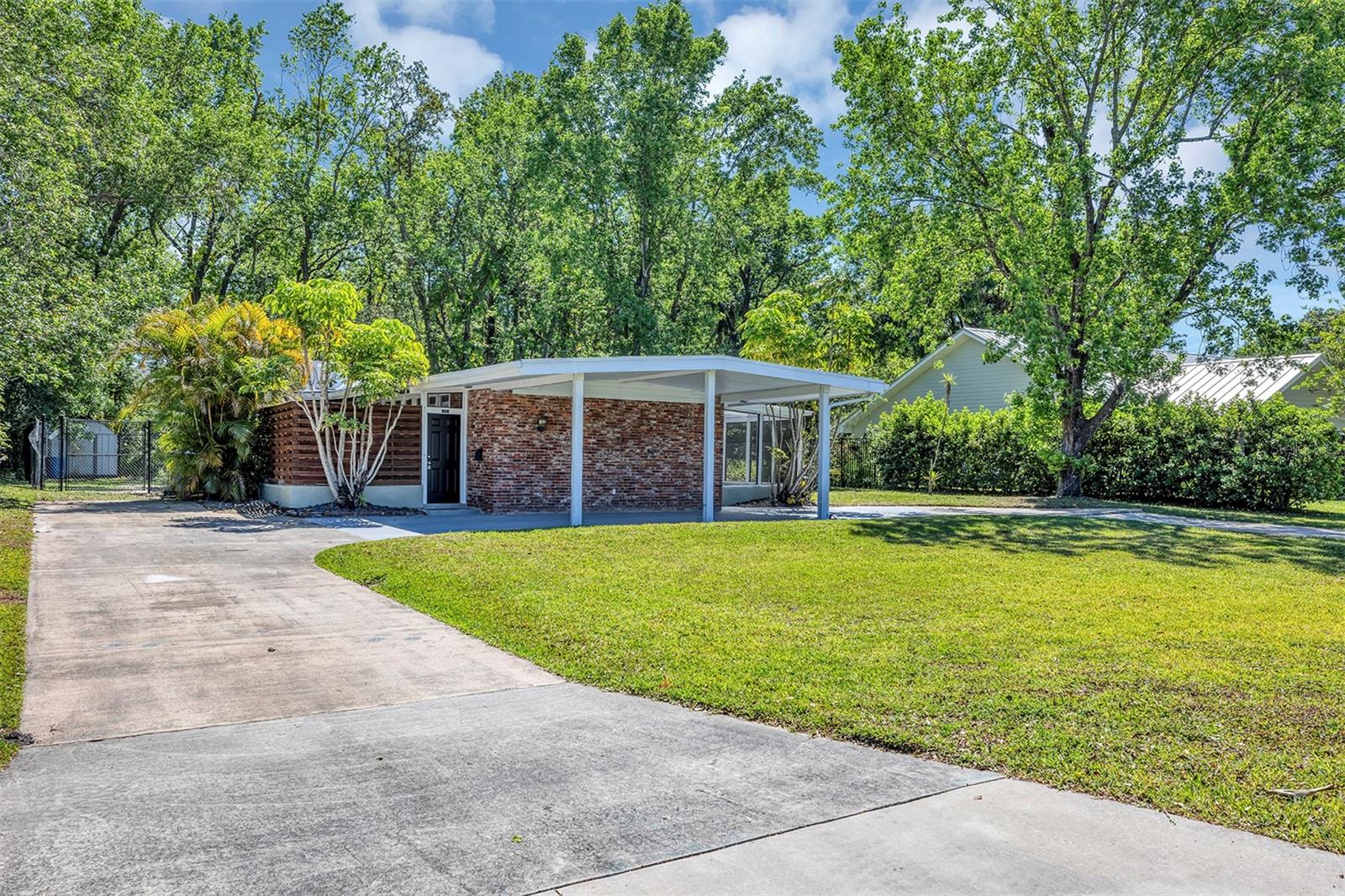 2416 BUCKINGHAM AVE, LAKELAND, FL, 33803