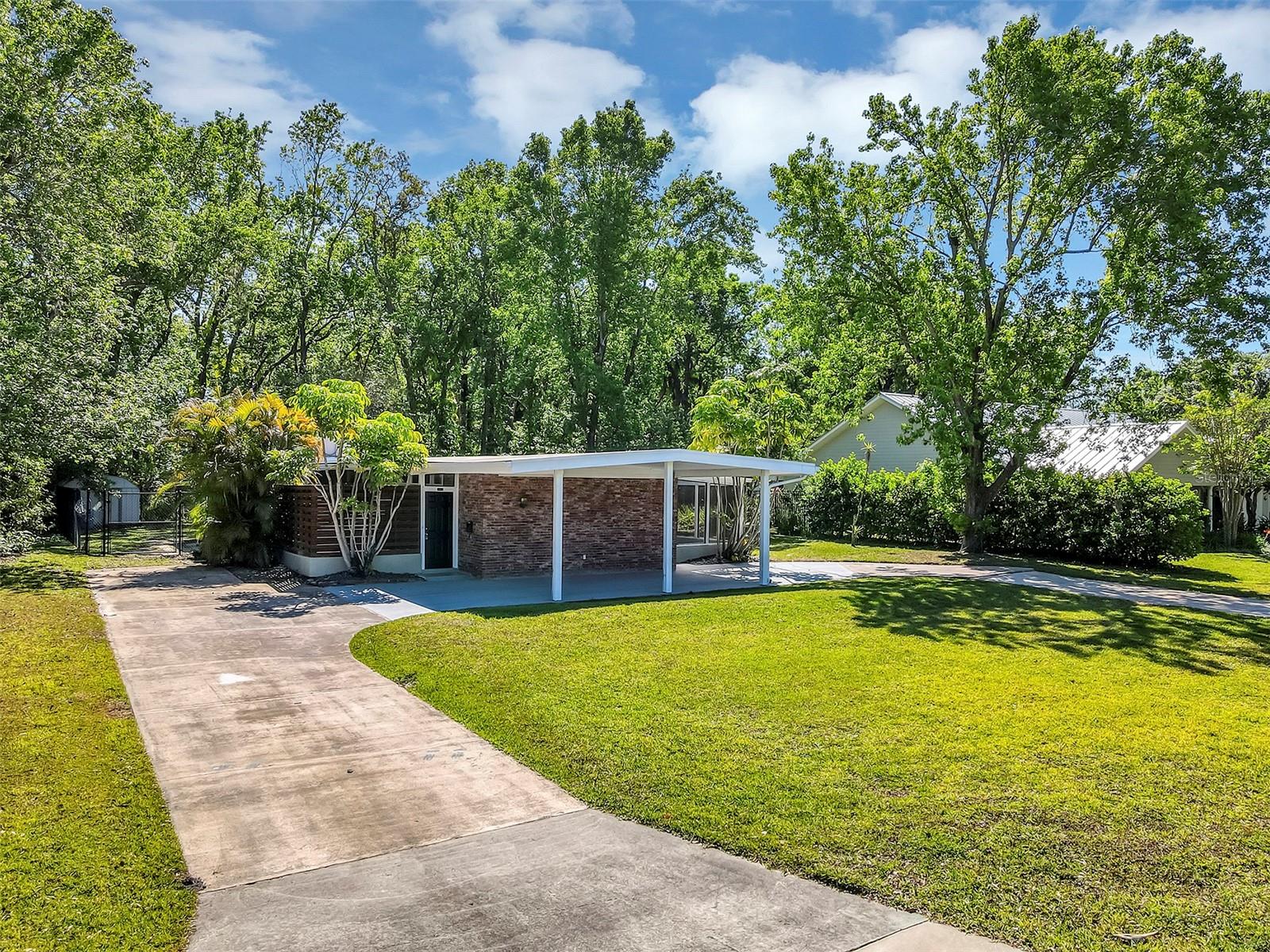 2416 BUCKINGHAM AVE, LAKELAND, FL, 33803