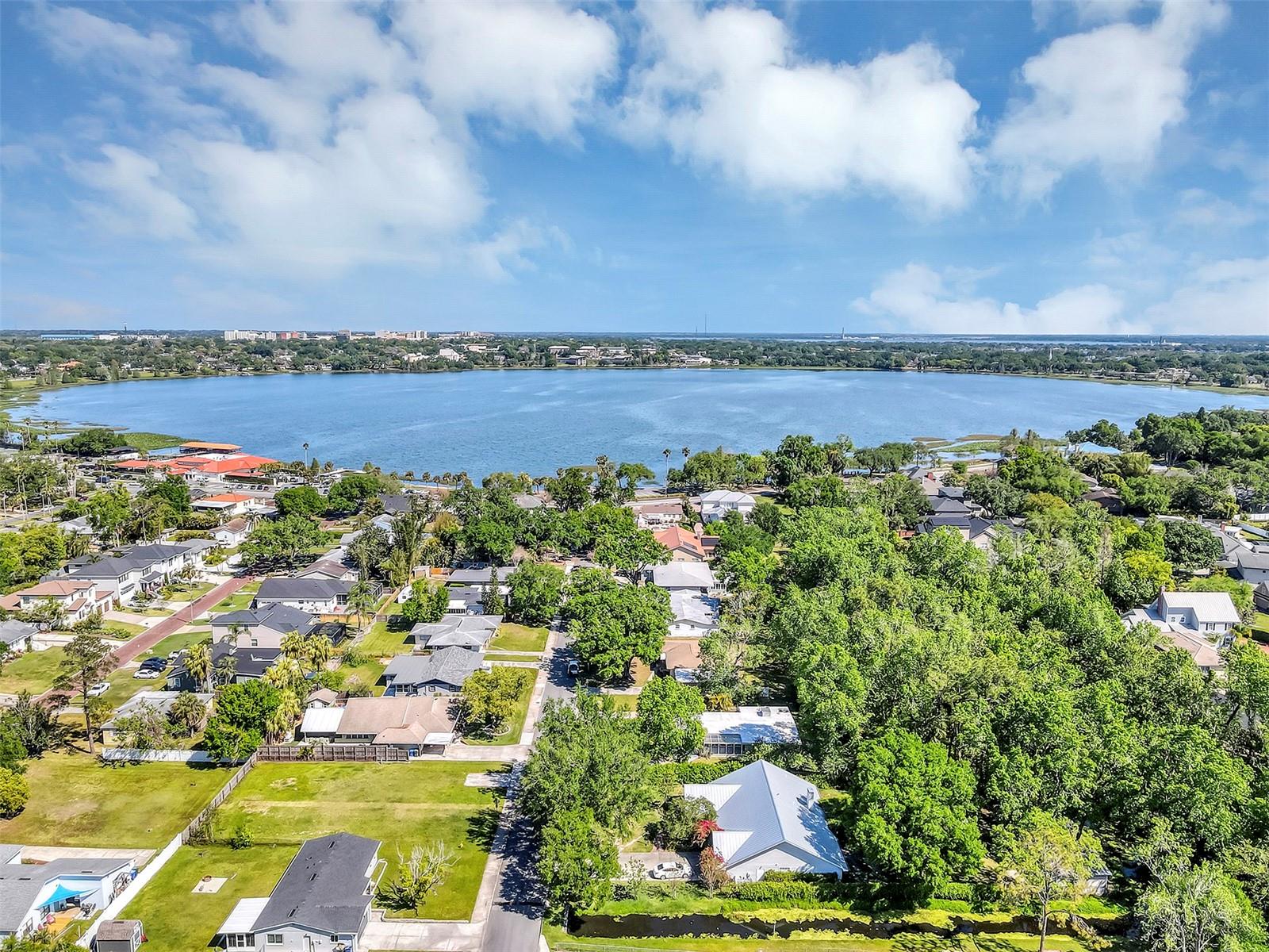 2416 BUCKINGHAM AVE, LAKELAND, FL, 33803