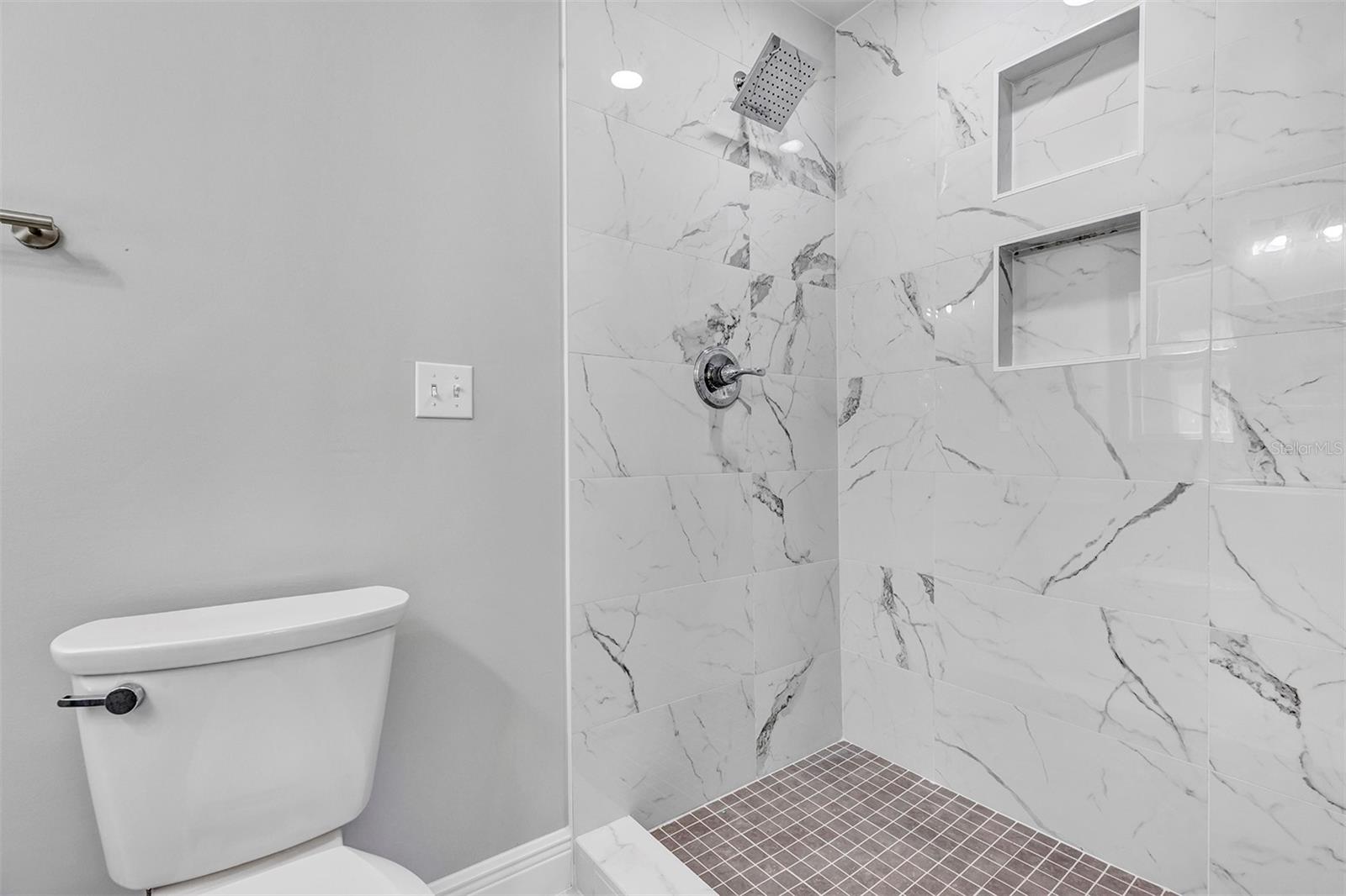 2416 BUCKINGHAM AVE, LAKELAND, FL, 33803