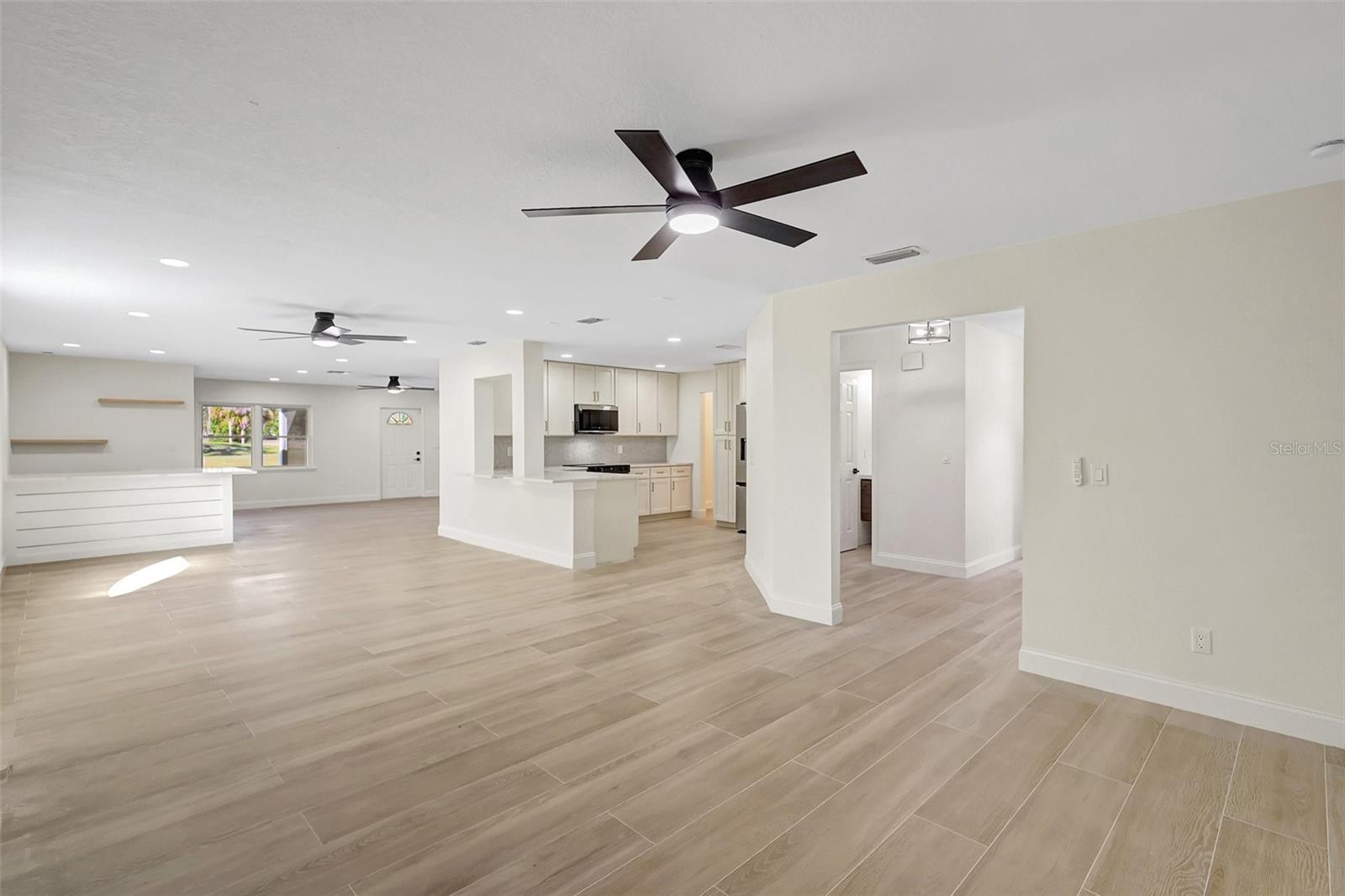 16153 GARDENDALE DR, TAMPA, FL, 33624