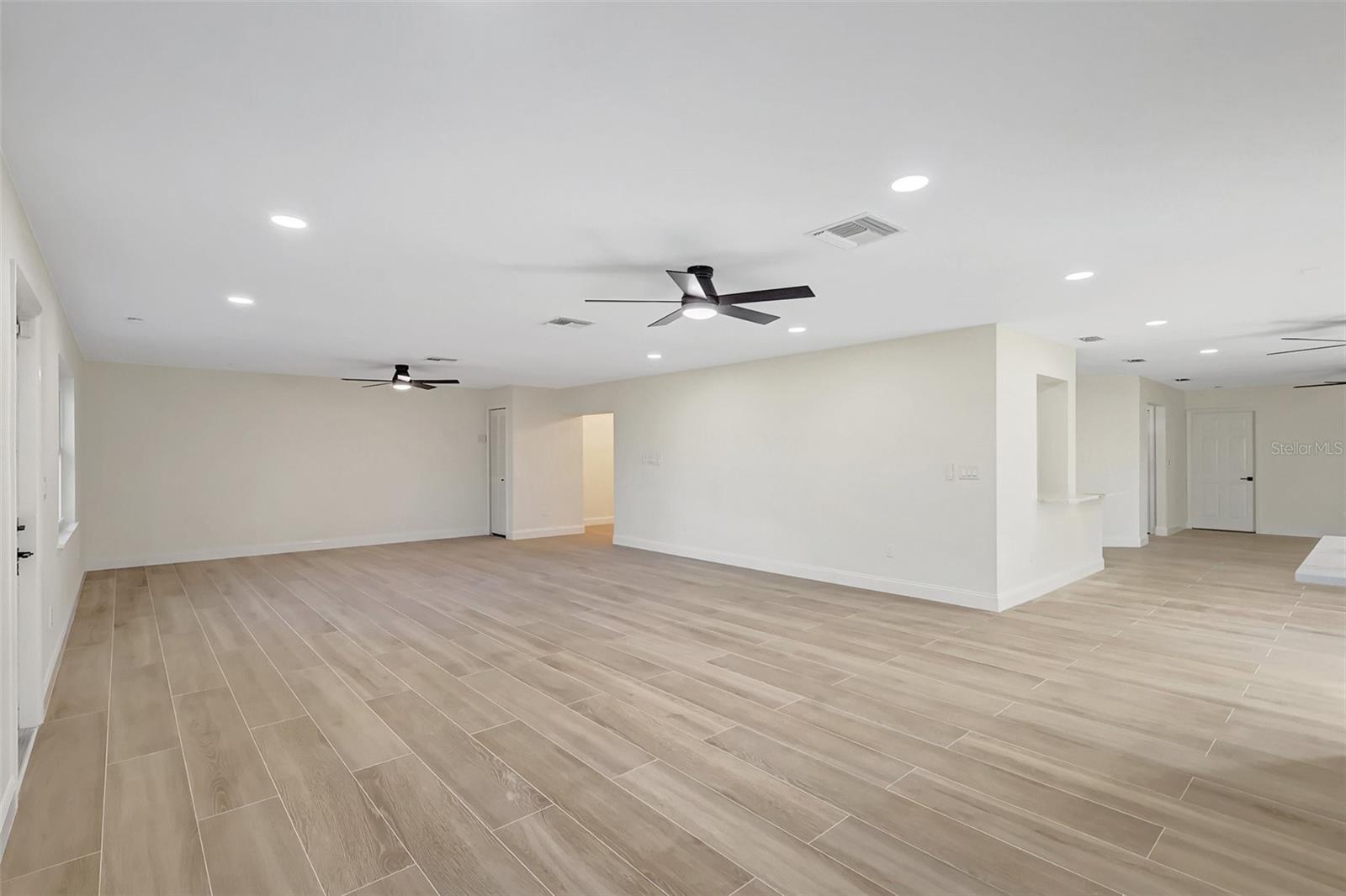 16153 GARDENDALE DR, TAMPA, FL, 33624