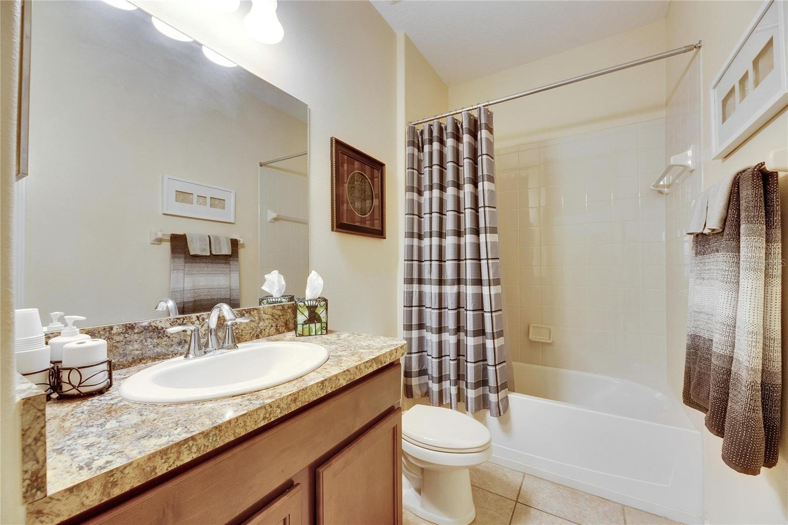 2019 HAWKS ISLAND DR, RUSKIN, FL, 33570
