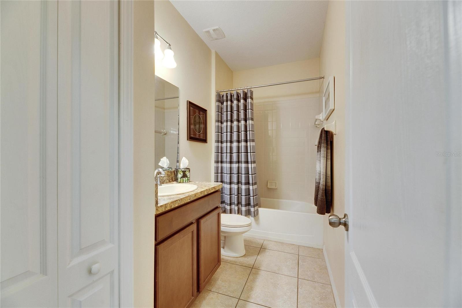 2019 HAWKS ISLAND DR, RUSKIN, FL, 33570