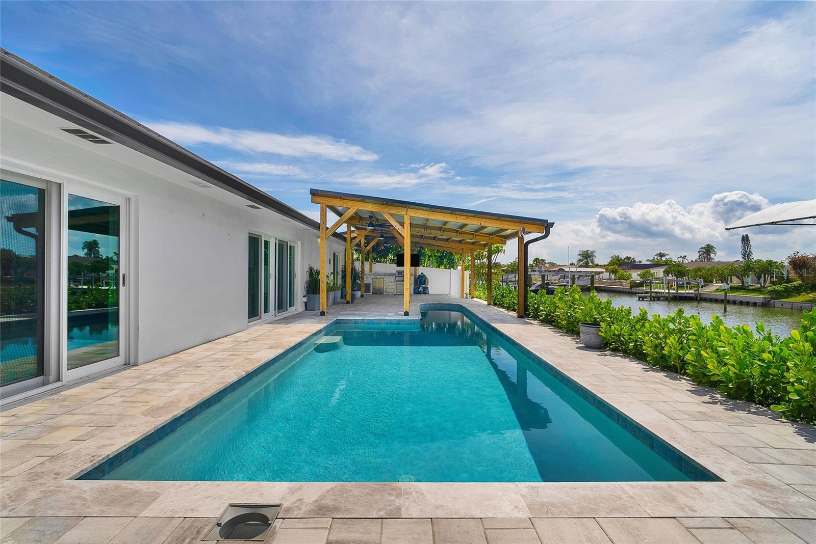 3944 DORAL DR, TAMPA, FL, 33634