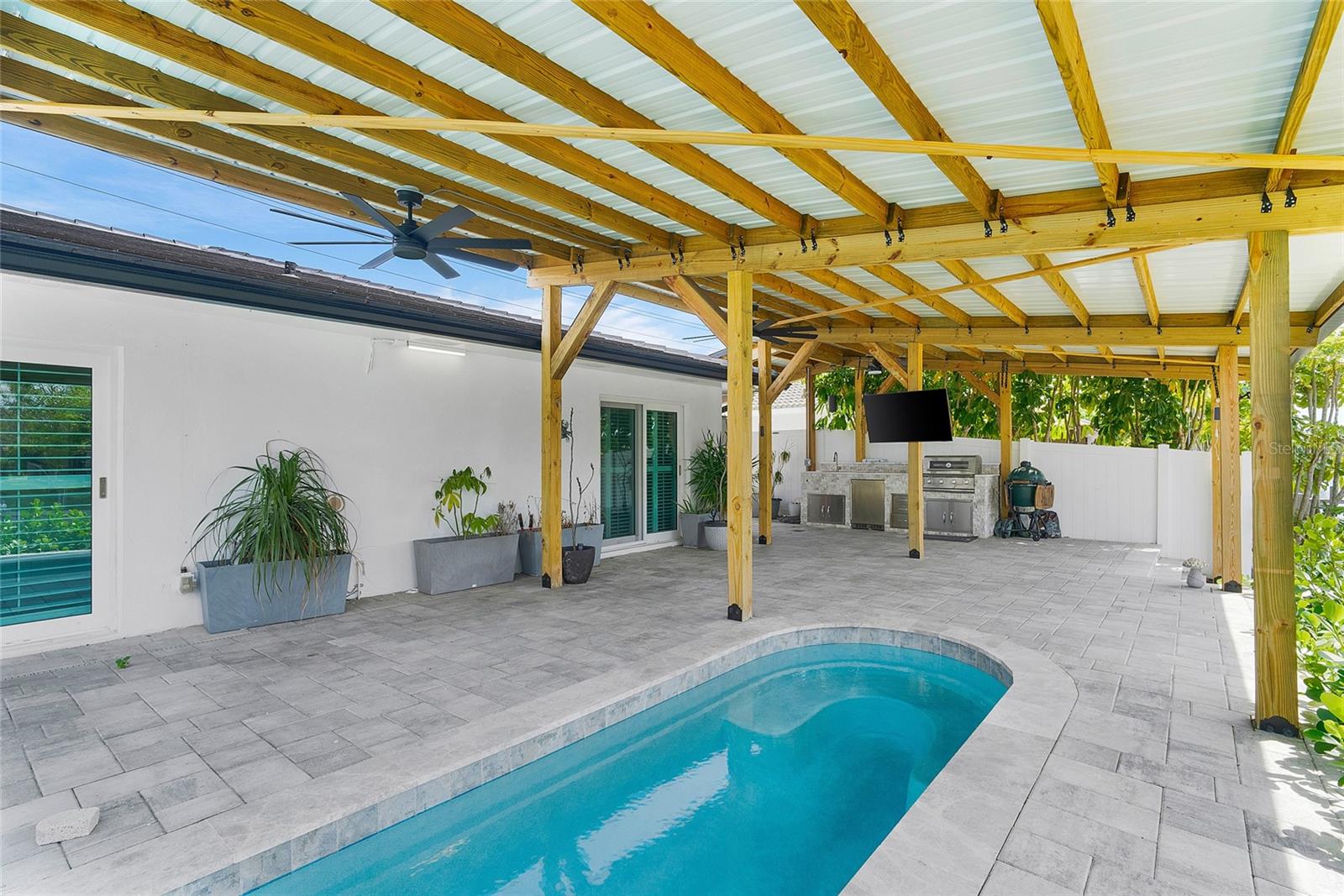 3944 DORAL DR, TAMPA, FL, 33634