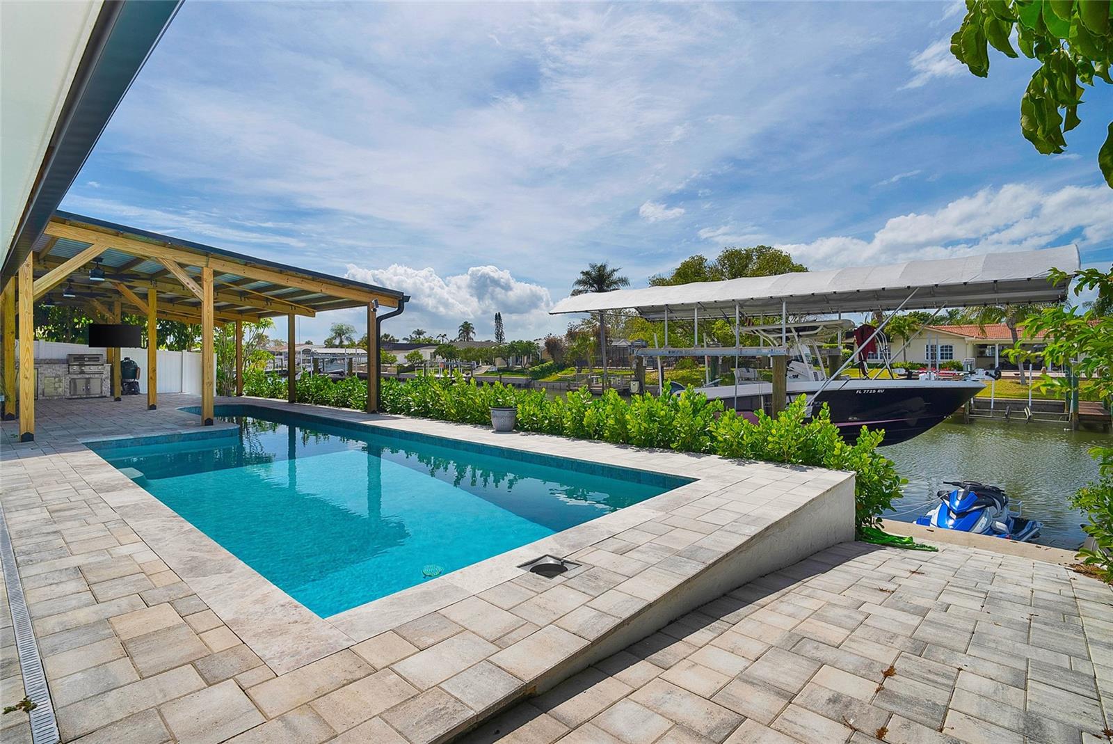 3944 DORAL DR, TAMPA, FL, 33634
