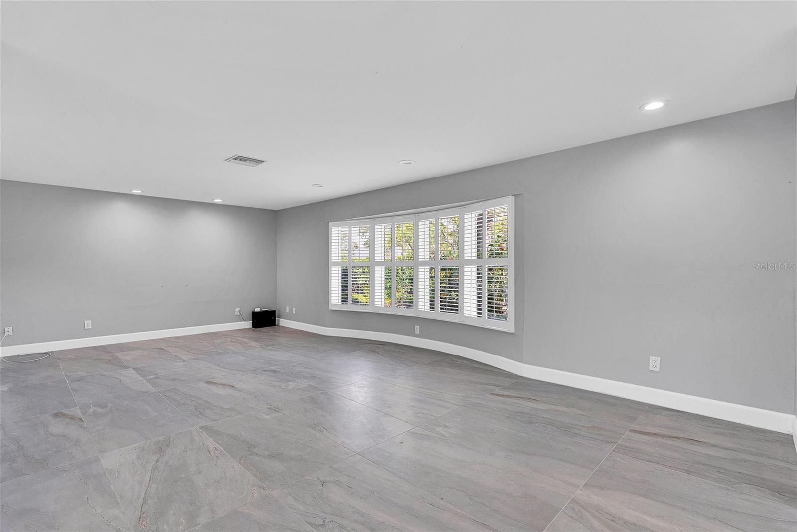 3944 DORAL DR, TAMPA, FL, 33634