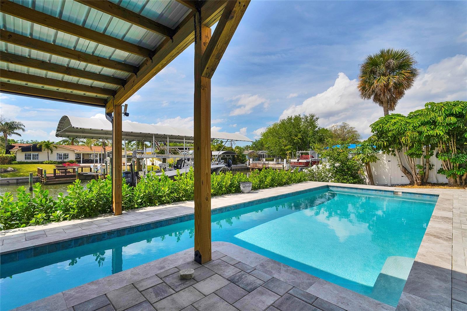 3944 DORAL DR, TAMPA, FL, 33634