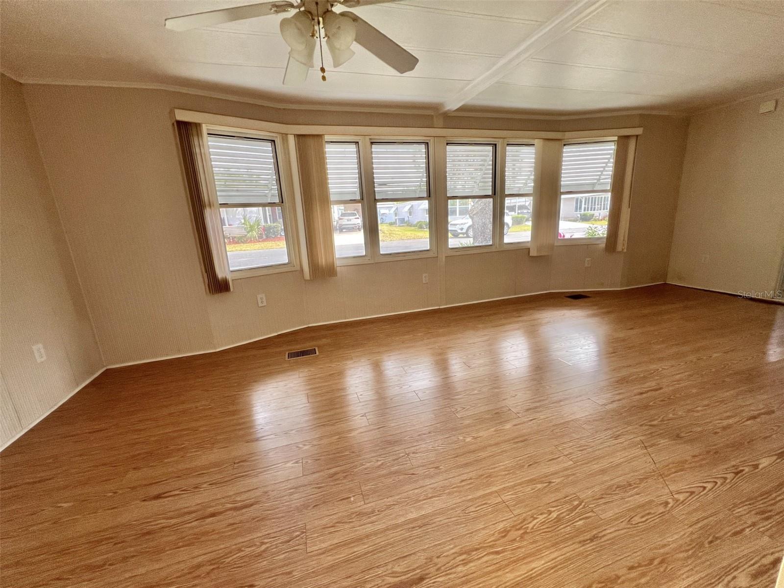 101 POINSETTIA CV, LEESBURG, FL, 34748