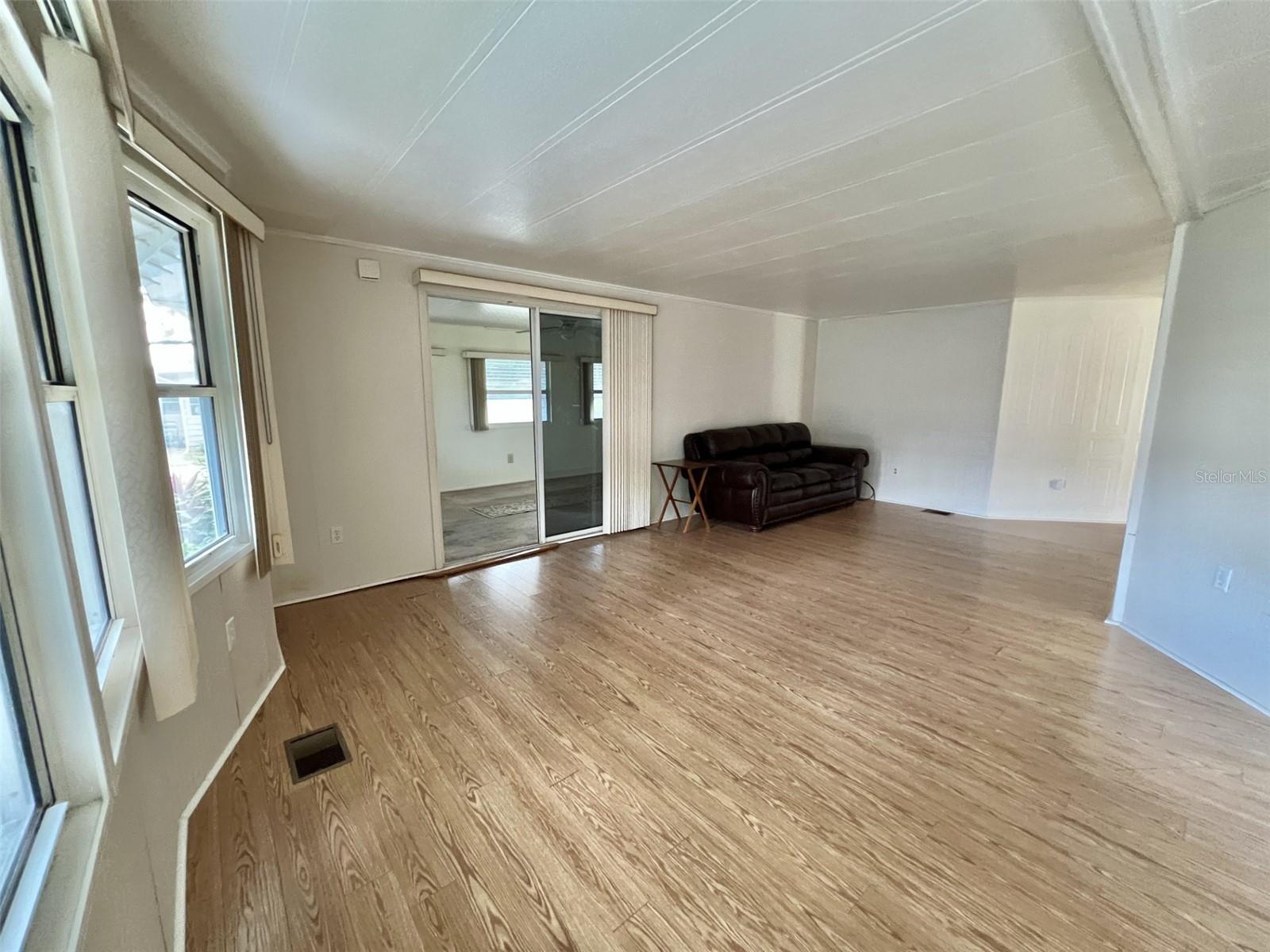 101 POINSETTIA CV, LEESBURG, FL, 34748