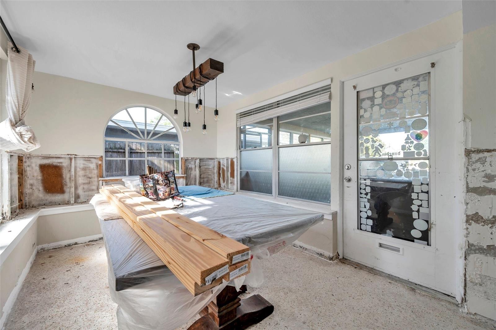 2481 DEL RIO WAY, DUNEDIN, FL, 34698
