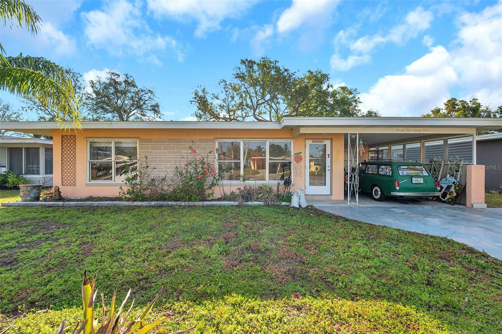 2481 DEL RIO WAY, DUNEDIN, FL, 34698