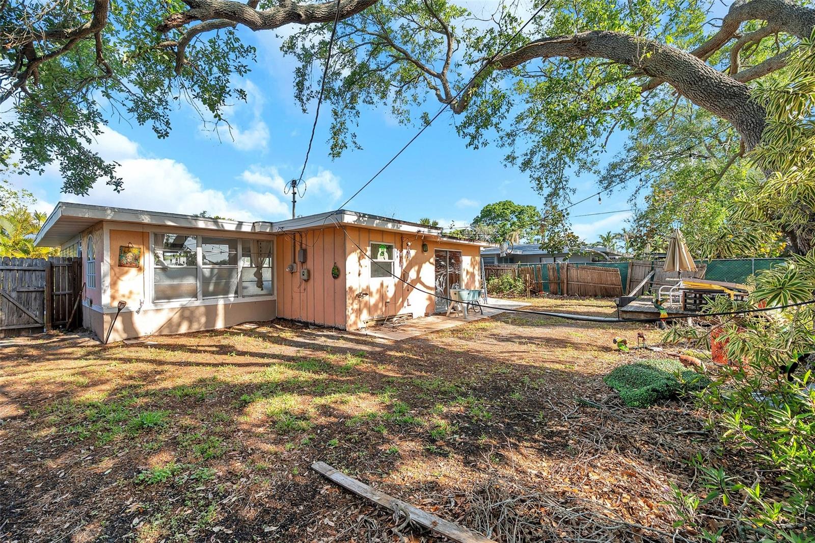 2481 DEL RIO WAY, DUNEDIN, FL, 34698