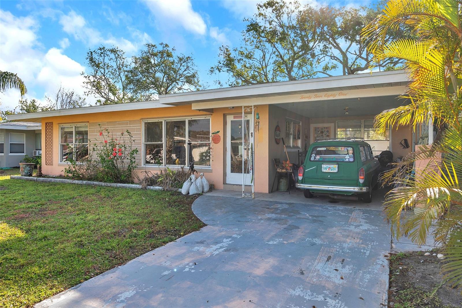 2481 DEL RIO WAY, DUNEDIN, FL, 34698