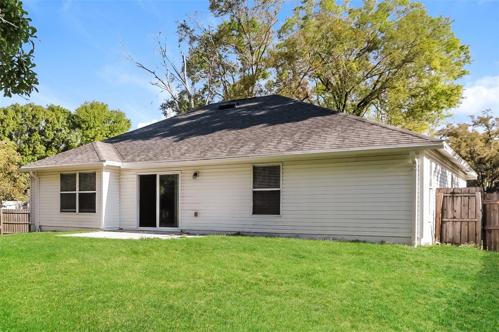 3459 E LAKE DR, LAND O LAKES, FL, 34639