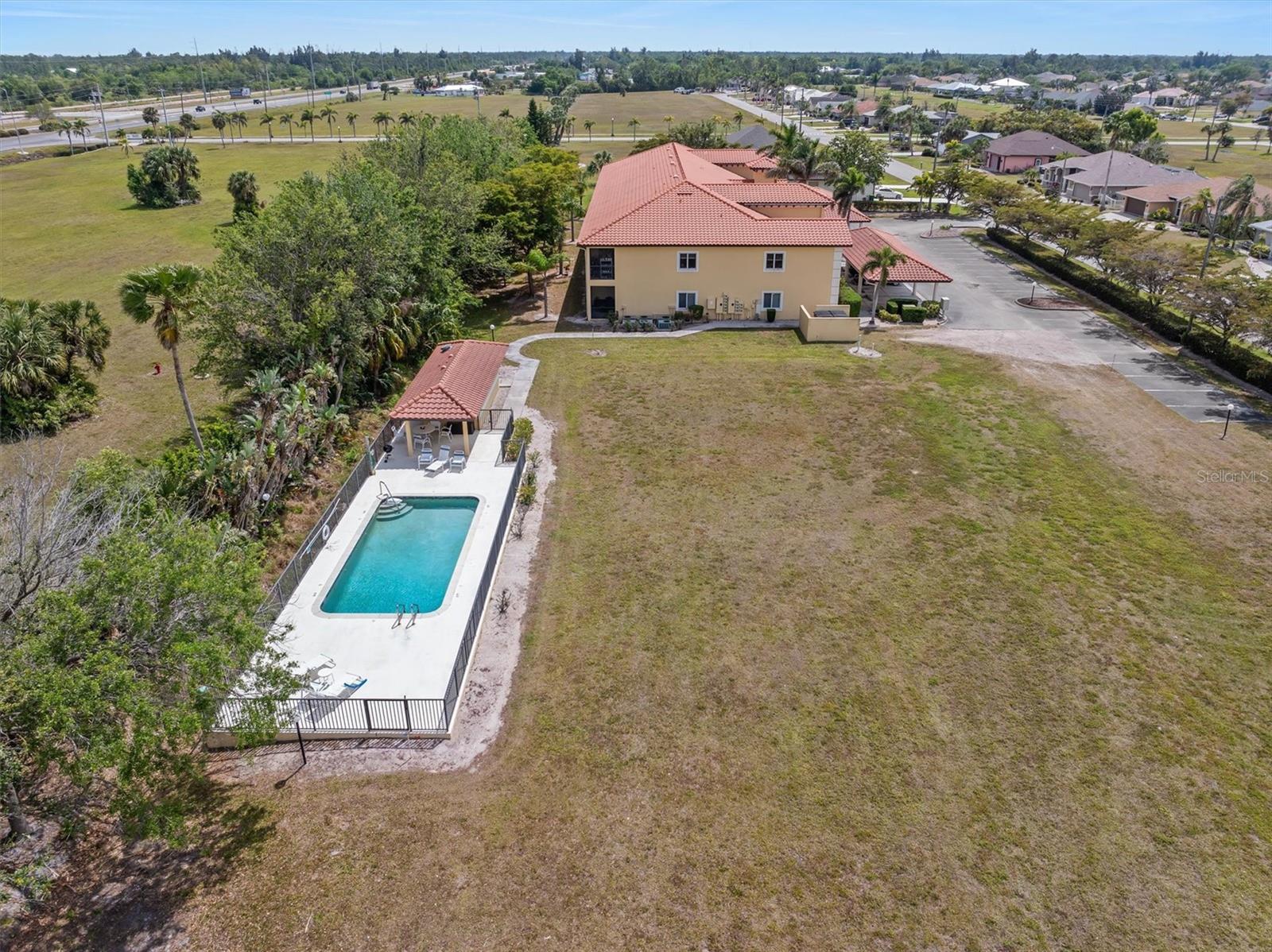 7196 N PLUM TREE #323, PUNTA GORDA, FL, 33955