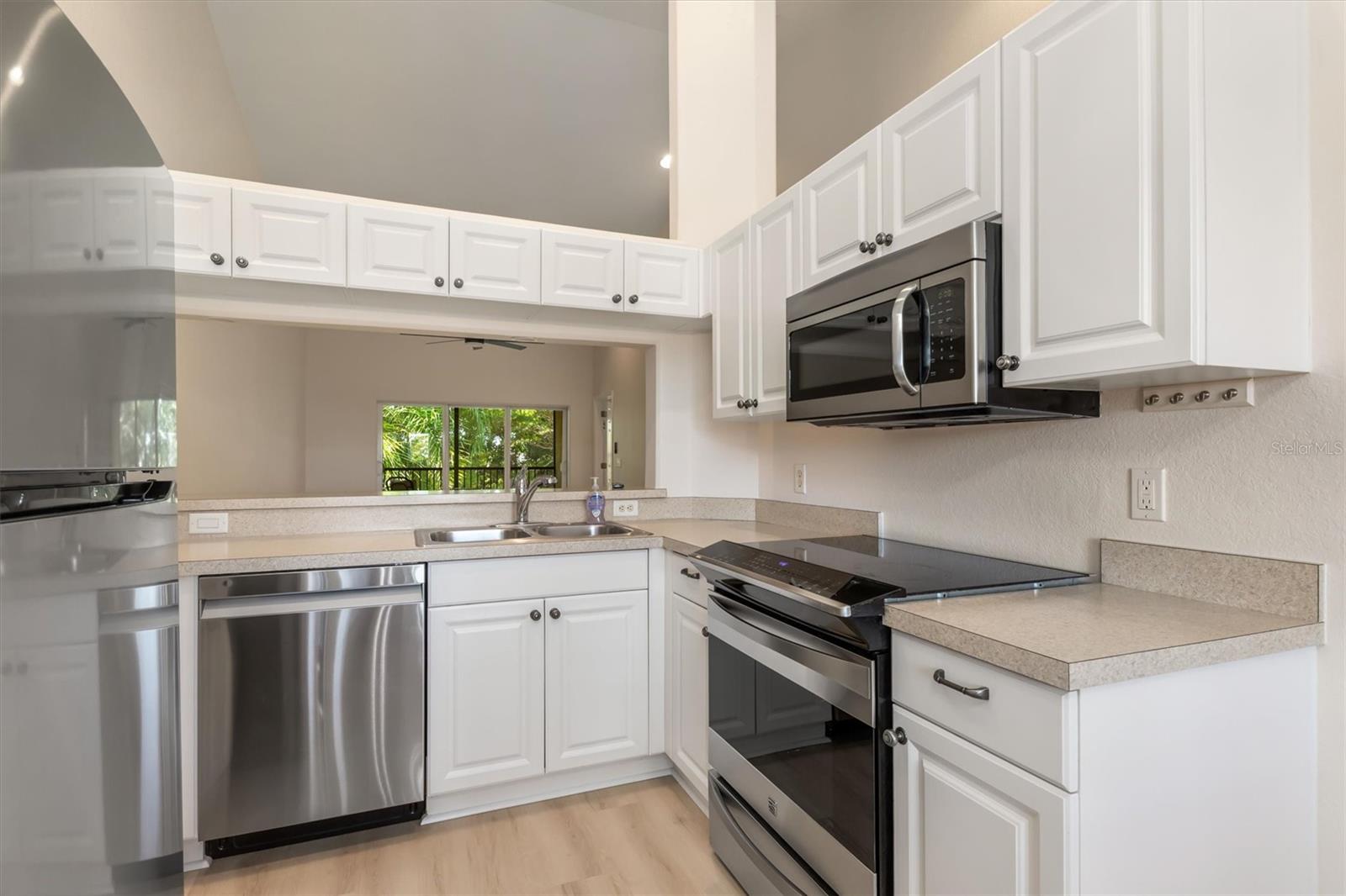 7196 N PLUM TREE #323, PUNTA GORDA, FL, 33955