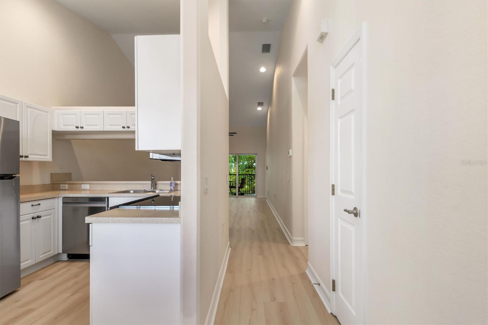 7196 N PLUM TREE #323, PUNTA GORDA, FL, 33955