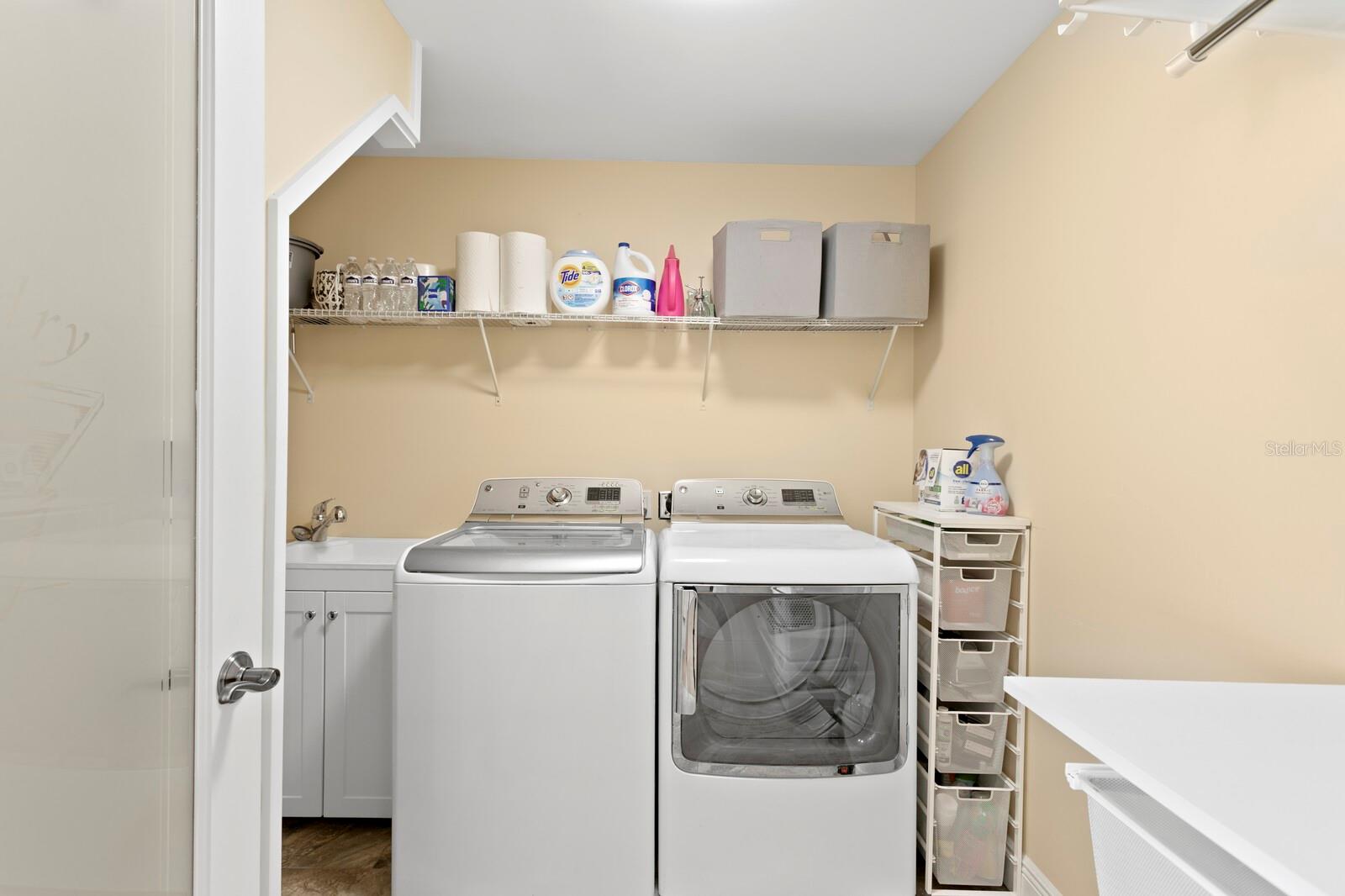 1617 OAK ST NE, ST PETERSBURG, FL, 33704