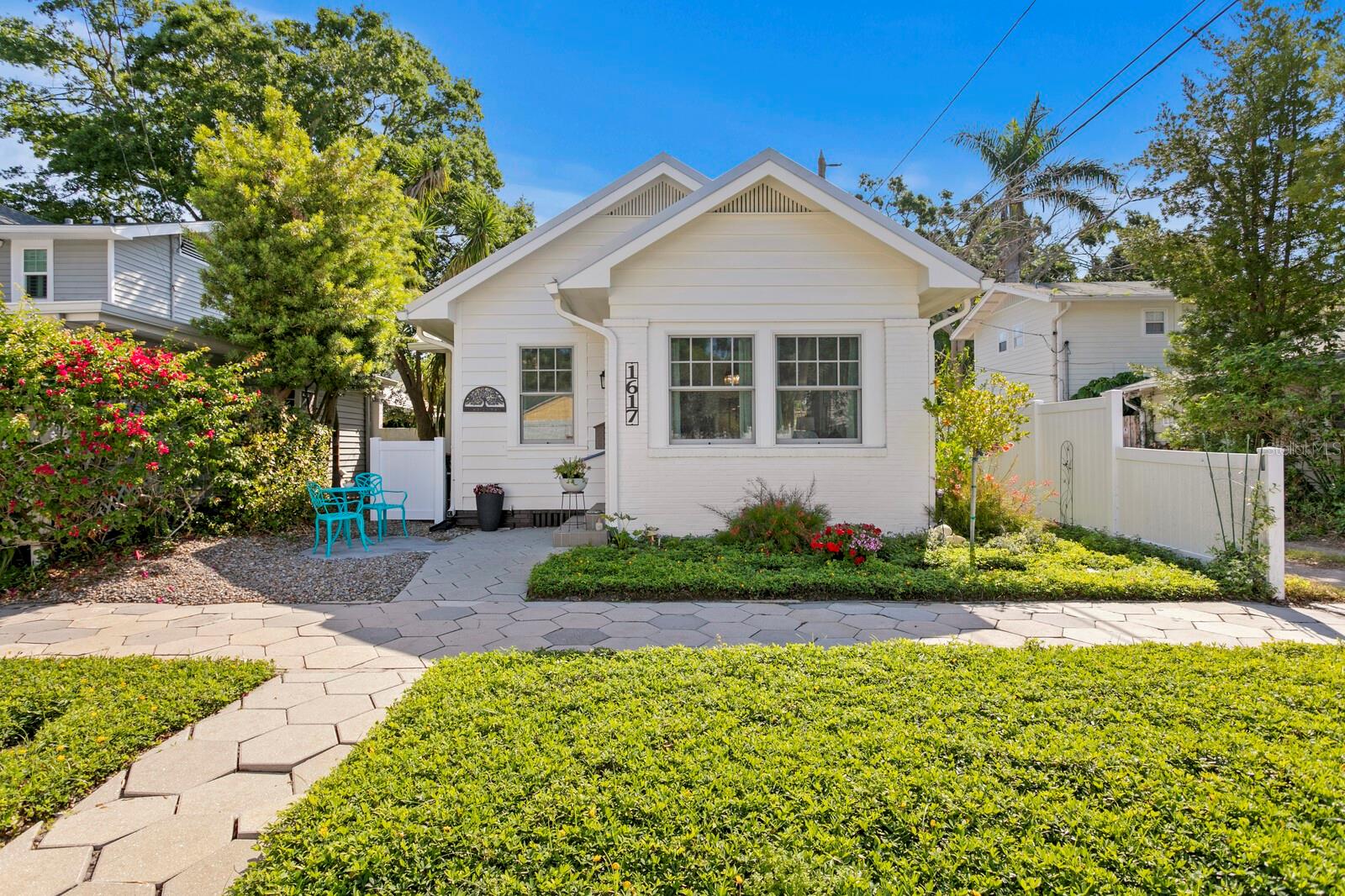 1617 OAK ST NE, ST PETERSBURG, FL, 33704