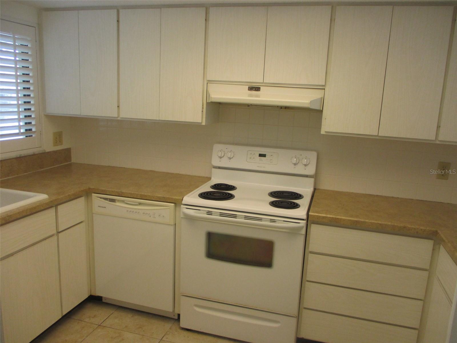 6703 MIDNIGHT PASS RD #116, SARASOTA, FL, 34242