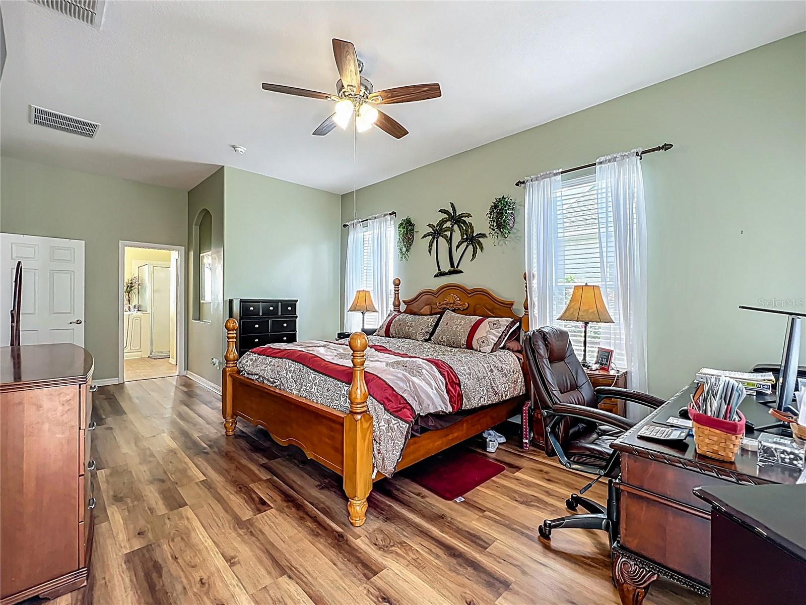 25545 LAUREL VALLEY RD, LEESBURG, FL, 34748