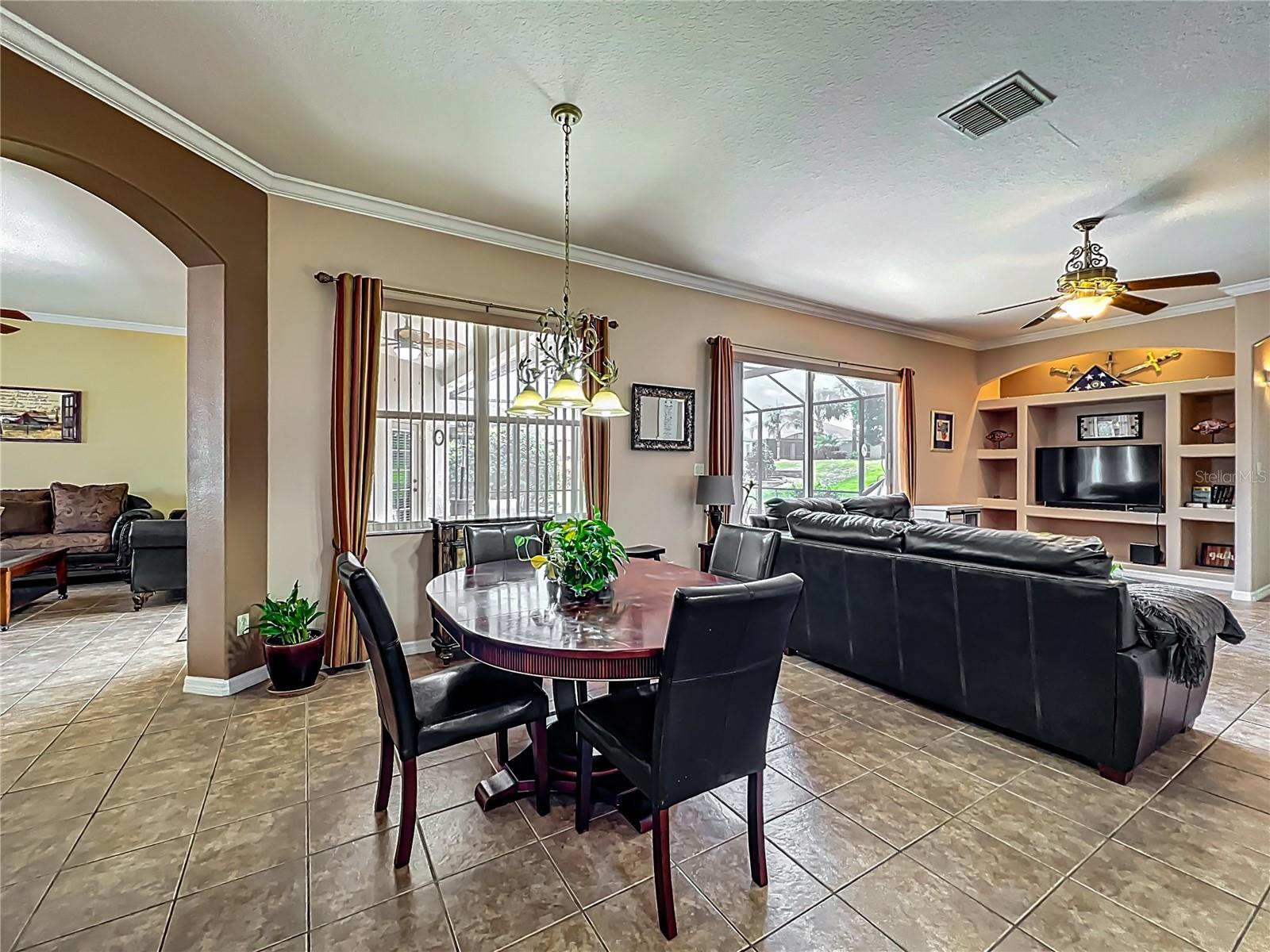 25545 LAUREL VALLEY RD, LEESBURG, FL, 34748
