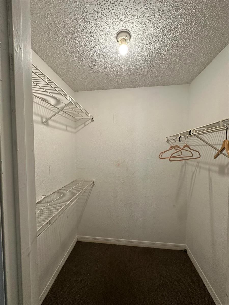 5164 CONROY RD #22, ORLANDO, FL, 32811