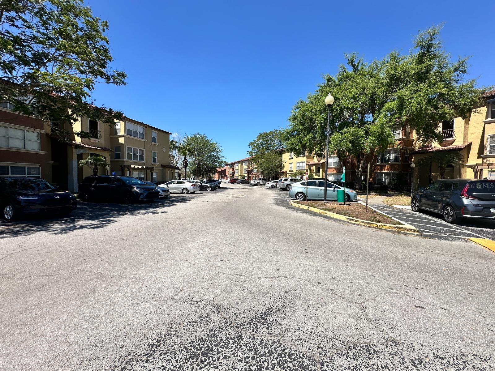 5164 CONROY RD #22, ORLANDO, FL, 32811