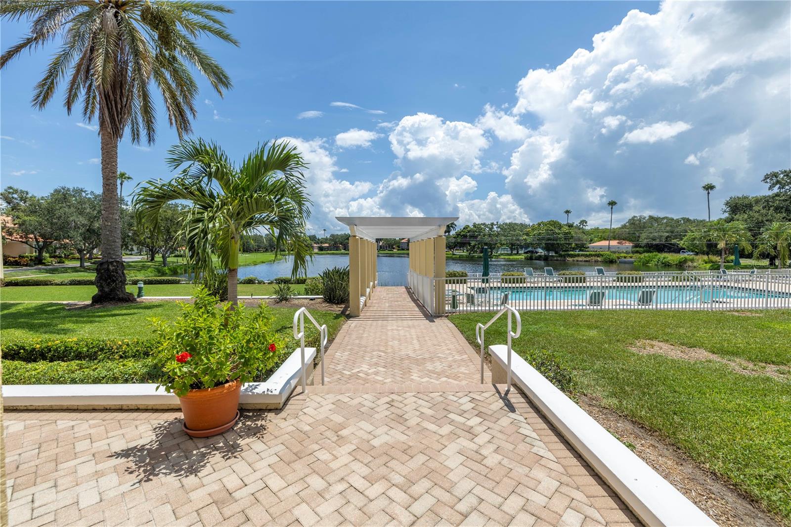 4780 DOLPHIN CAY LN S #307, ST PETERSBURG, FL, 33711