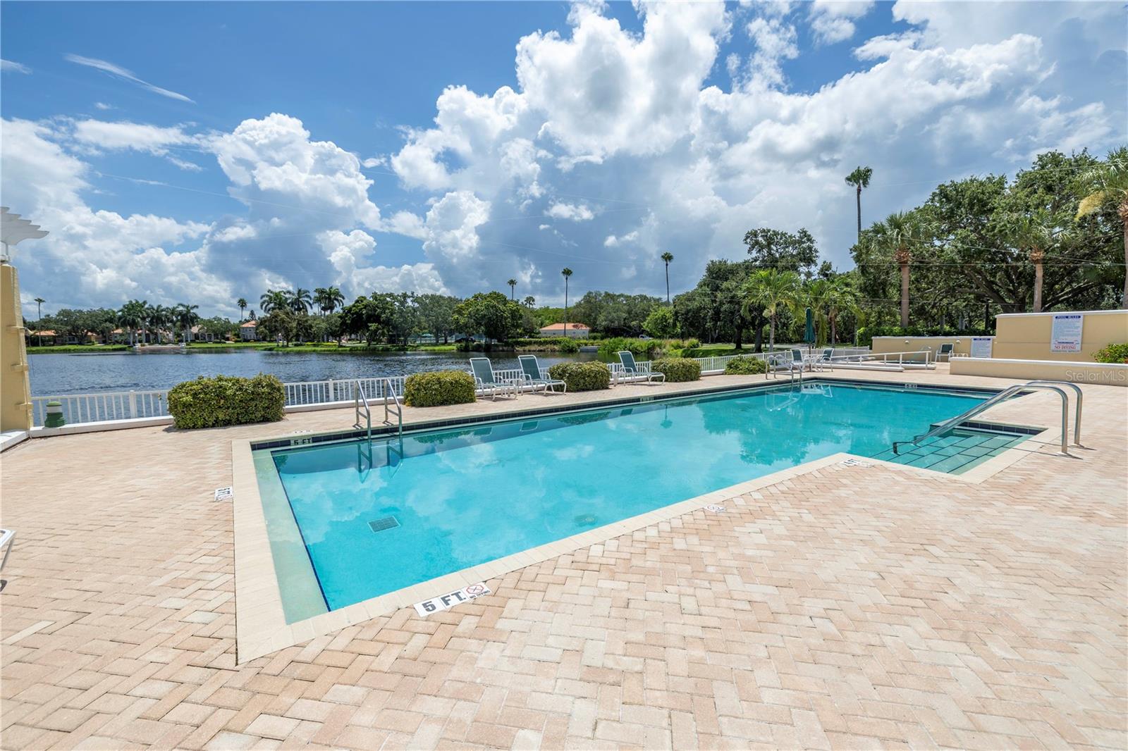 4780 DOLPHIN CAY LN S #307, ST PETERSBURG, FL, 33711