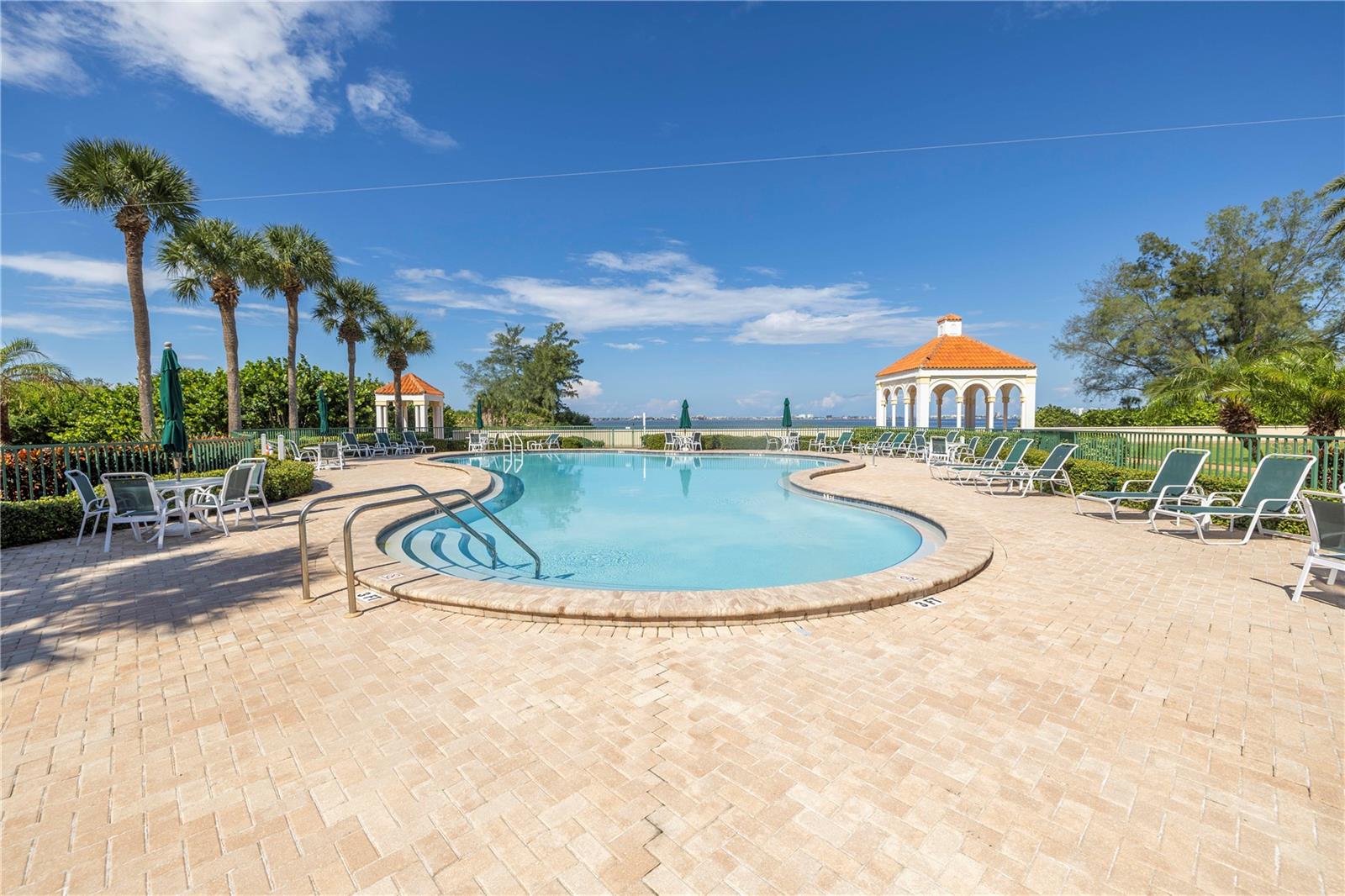 4780 DOLPHIN CAY LN S #307, ST PETERSBURG, FL, 33711