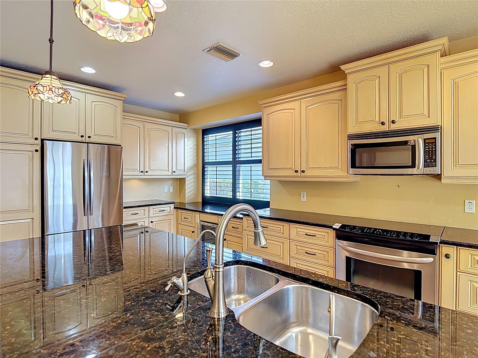 8413 FENWICK AVE, TAMPA, FL, 33647